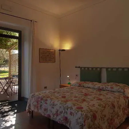 Podere Violino Farm stay *