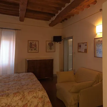 Podere Violino Farm stay *